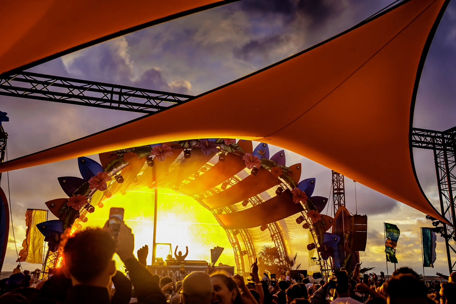 Huup Team Collaborating Closely